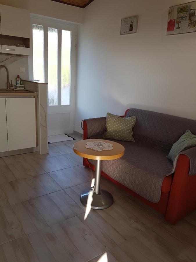 Apartmani Roza Lopar Exterior foto