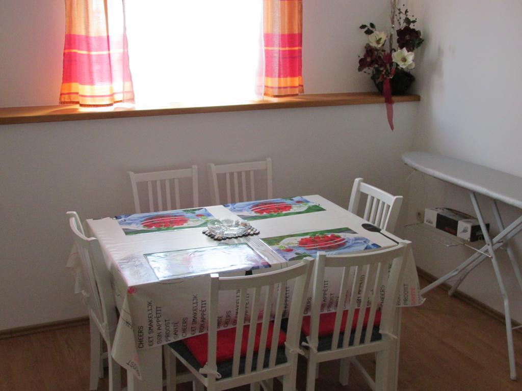 Apartmani Roza Lopar Exterior foto